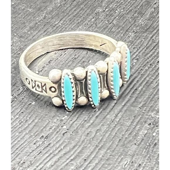 Jewelry - Vintage Bell Trading Hallmarked Sterling Silver Turquoise Petit Point Ring 5.5